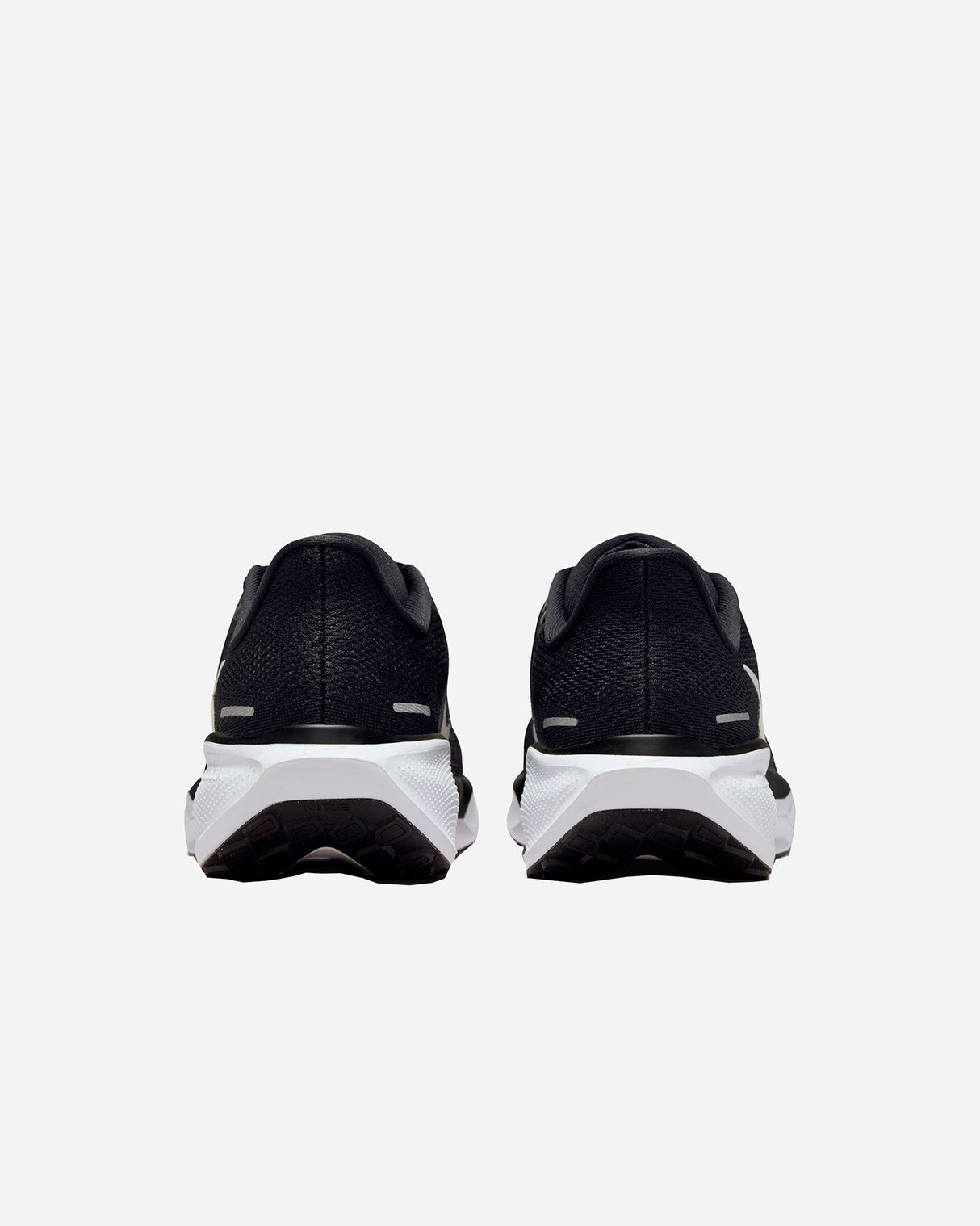 S5686698_002cl004