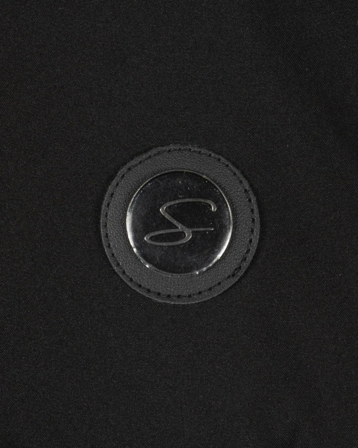 S5698945_057cl002
