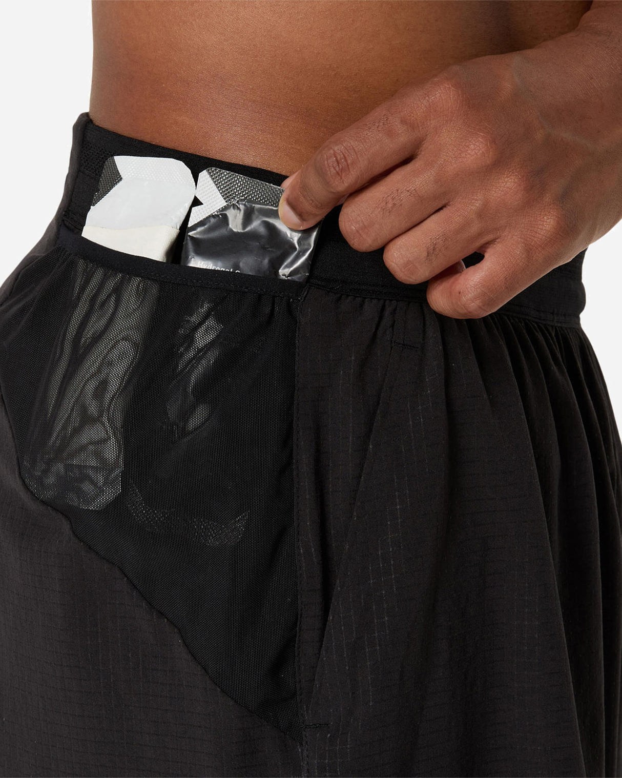S5787840_001cl004