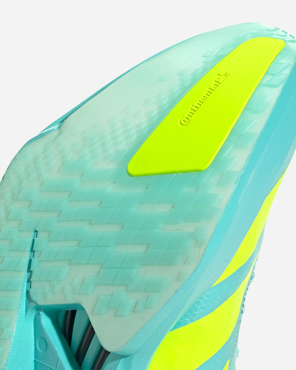 S5869663_UNIcl005