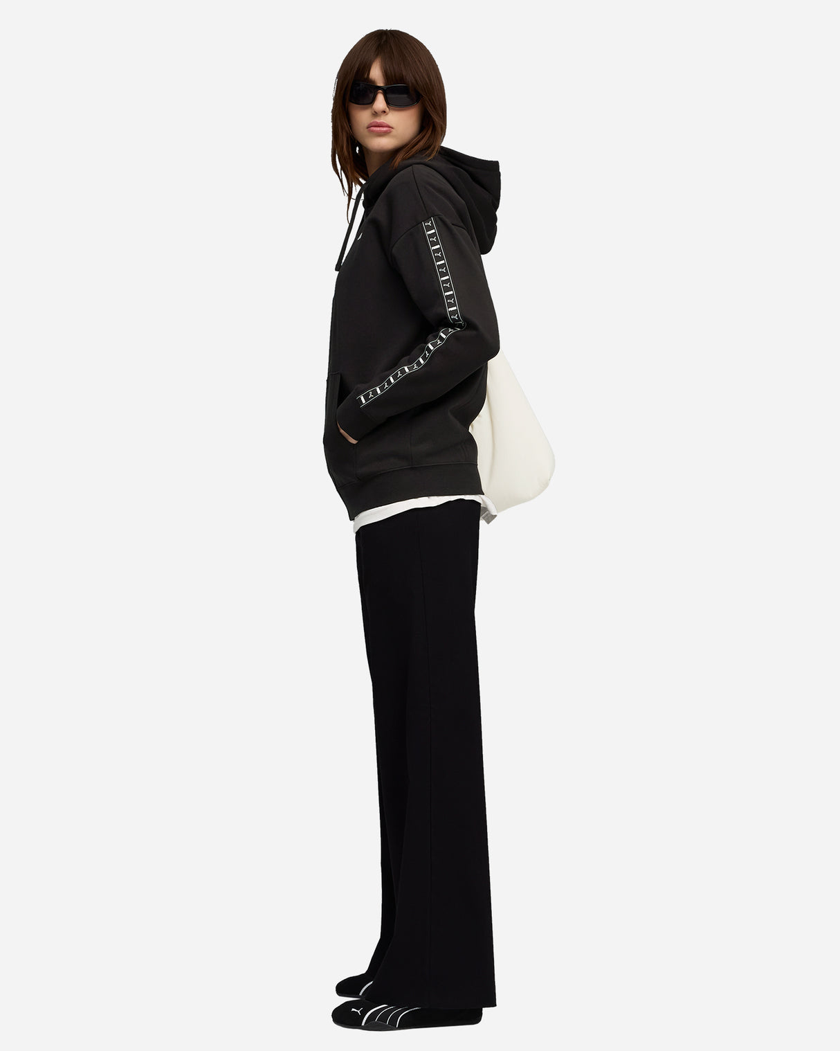 S5880146_01cl004