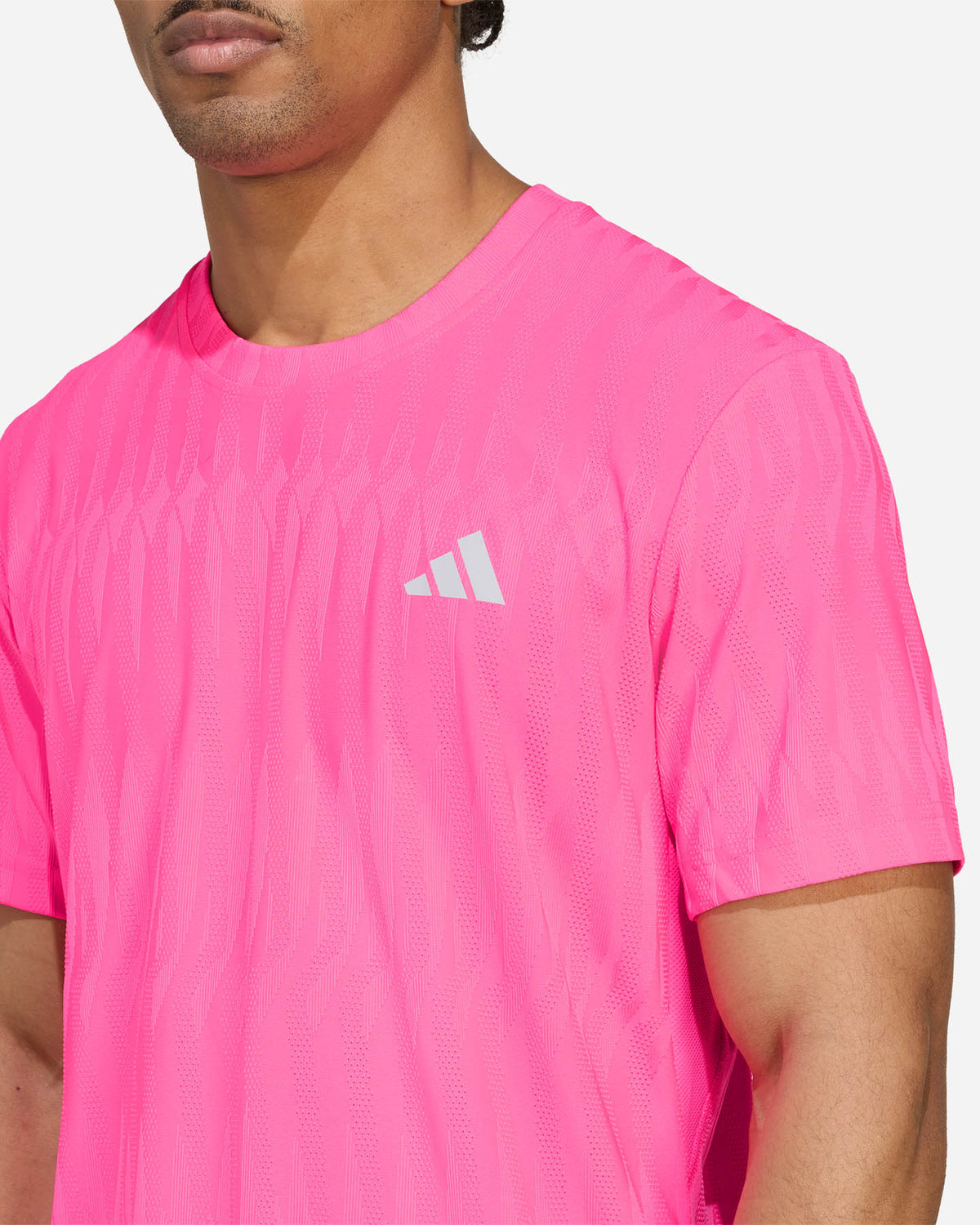 S5894090_UNIcl005