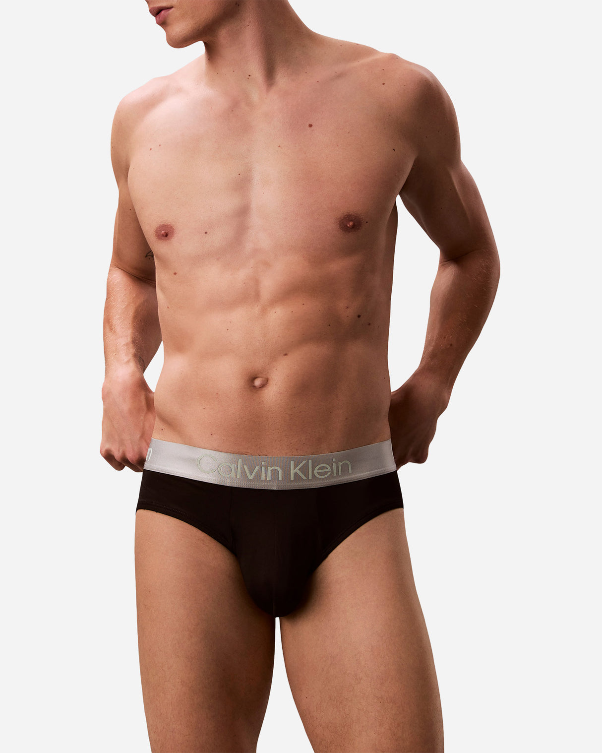 S6022655_UNIcl004